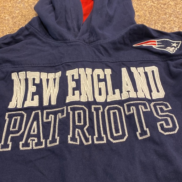 New England Patriots Football Boys Small Hoodie Pullover Shirt - Picture 4 of 16